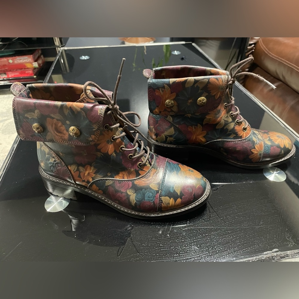 Patricia Nash Italian leather boots, versatile  convertible boots